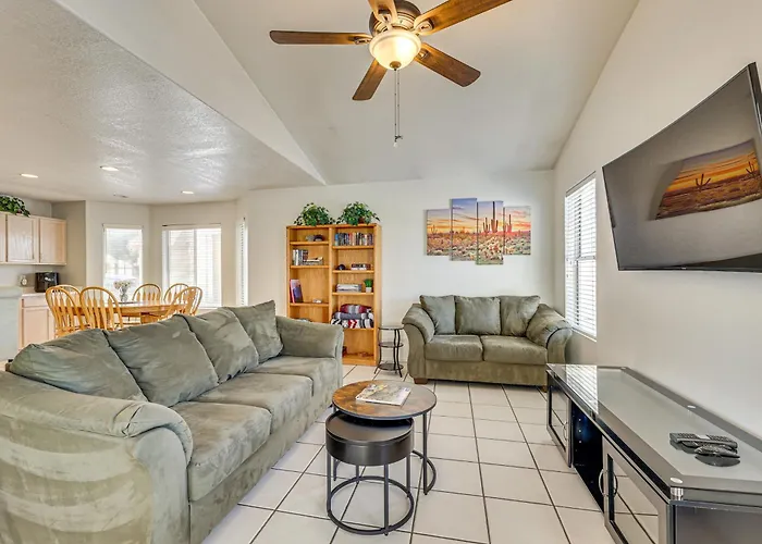 Swim W/ A View! Scenic Desert Retreat In Glendale *